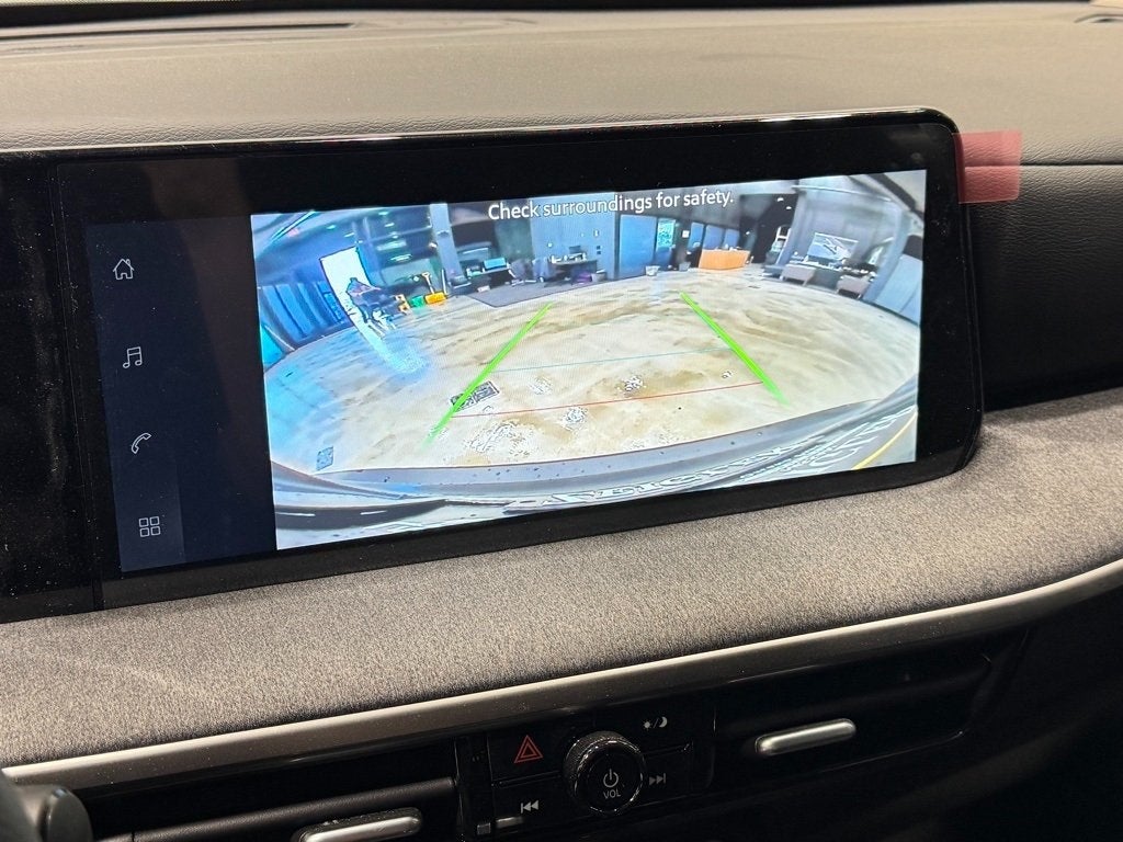 2025 Nissan Kicks S AWD