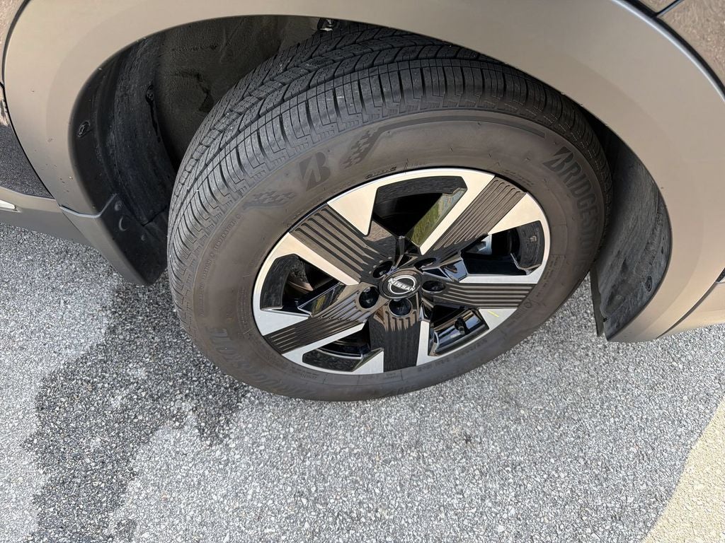 2025 Nissan Kicks SV AWD