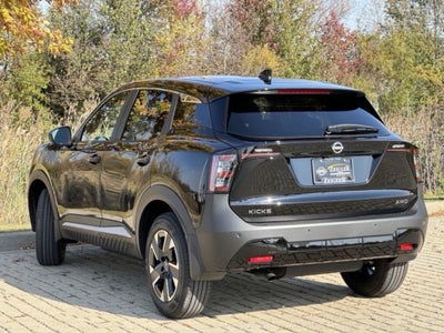 2025 Nissan Kicks SV