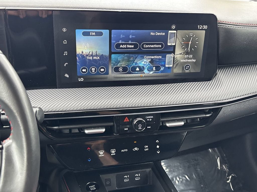 2025 Nissan Kicks SR FWD