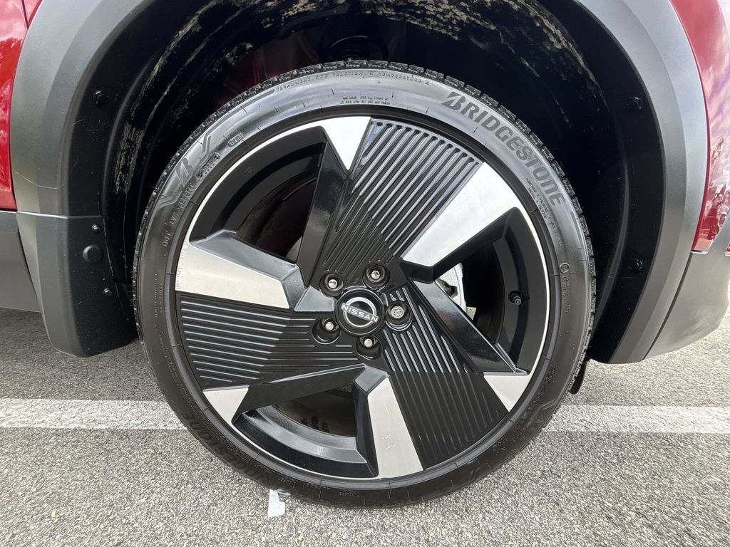 2025 Nissan Kicks SR FWD