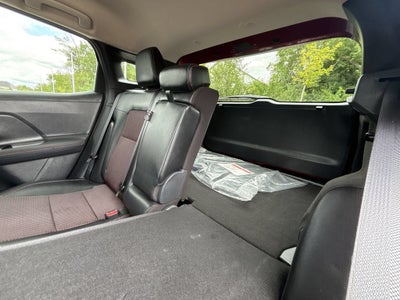 2025 Nissan Kicks SR FWD