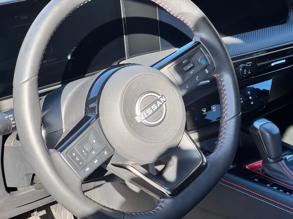 2025 Nissan Kicks SR AWD
