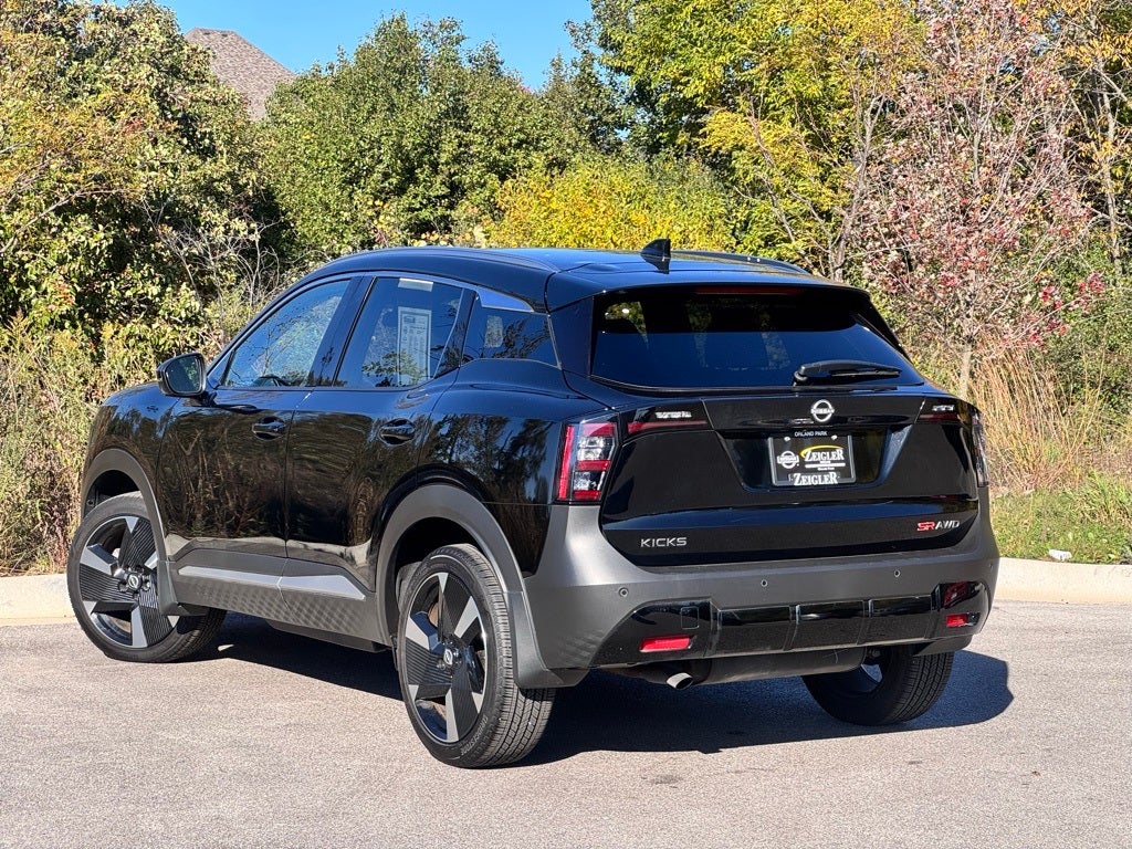 2025 Nissan Kicks SR AWD