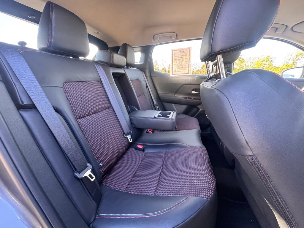 2025 Nissan Kicks SR AWD