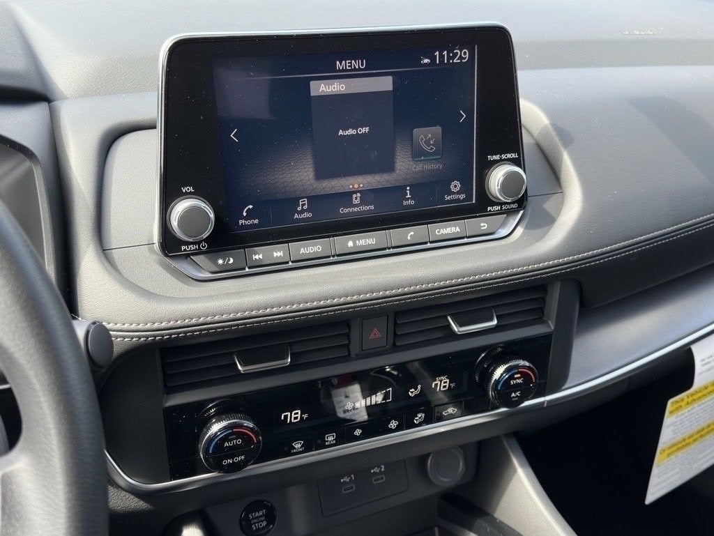 2025 Nissan Rogue SV