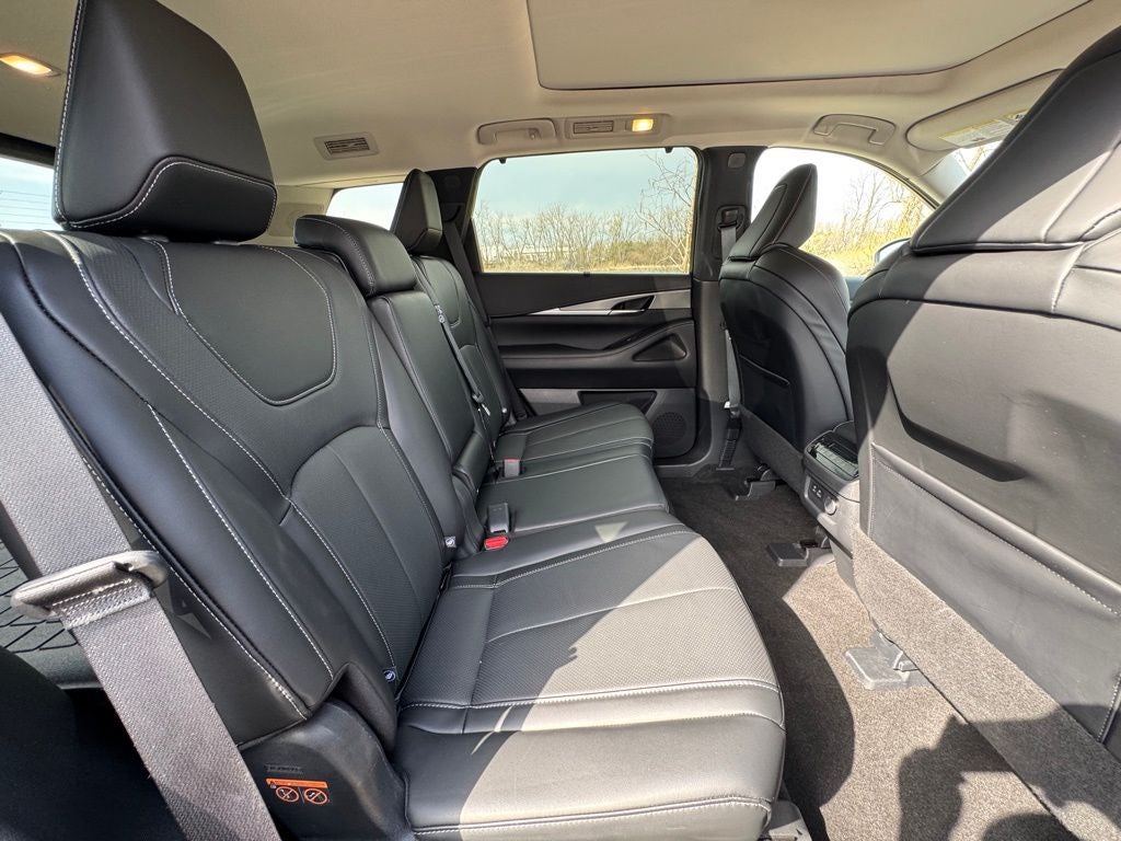 2023 INFINITI QX60 LUXE AWD