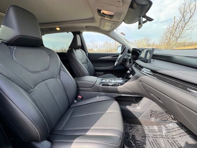 2023 INFINITI QX60 LUXE AWD