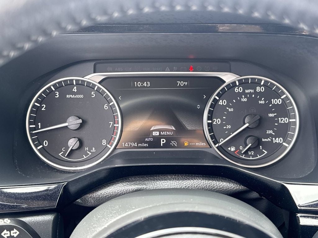2023 Nissan Pathfinder SL