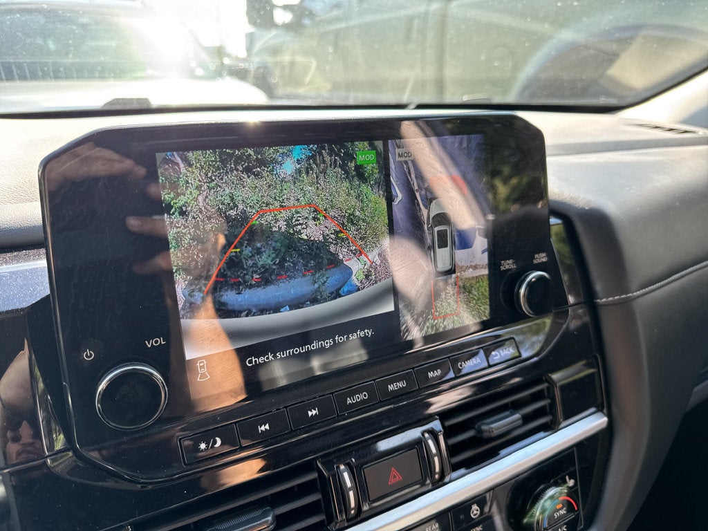 2024 Nissan Pathfinder SL 4WD