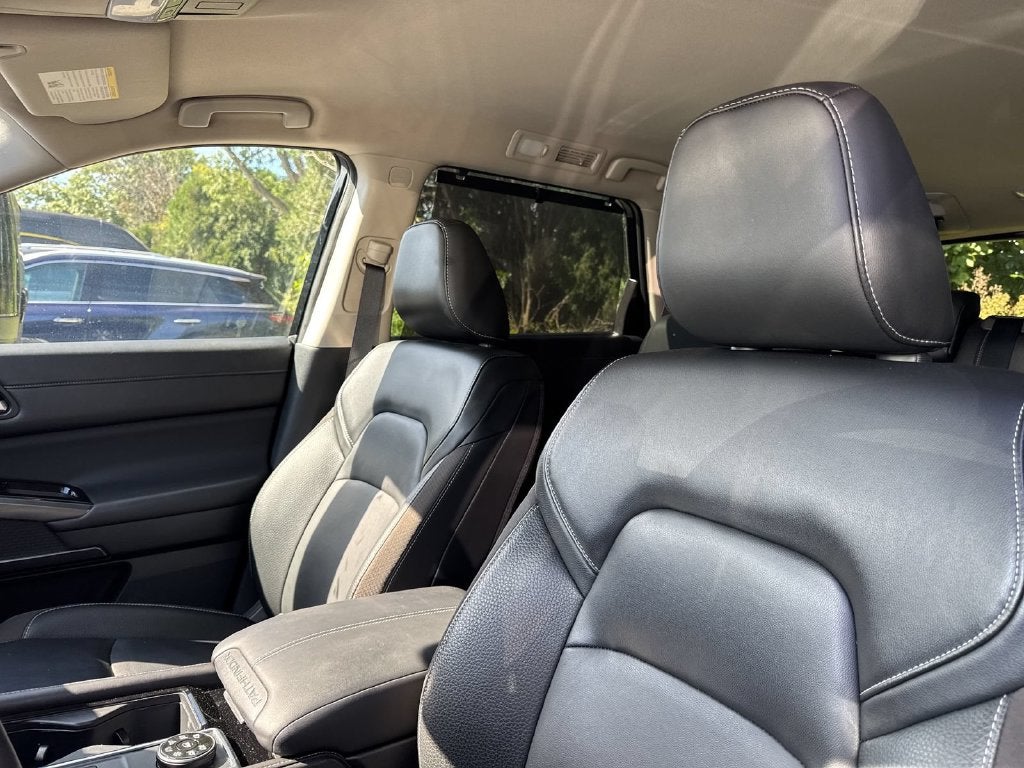 2024 Nissan Pathfinder SL 4WD