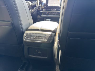 2024 Nissan Pathfinder SL 4WD