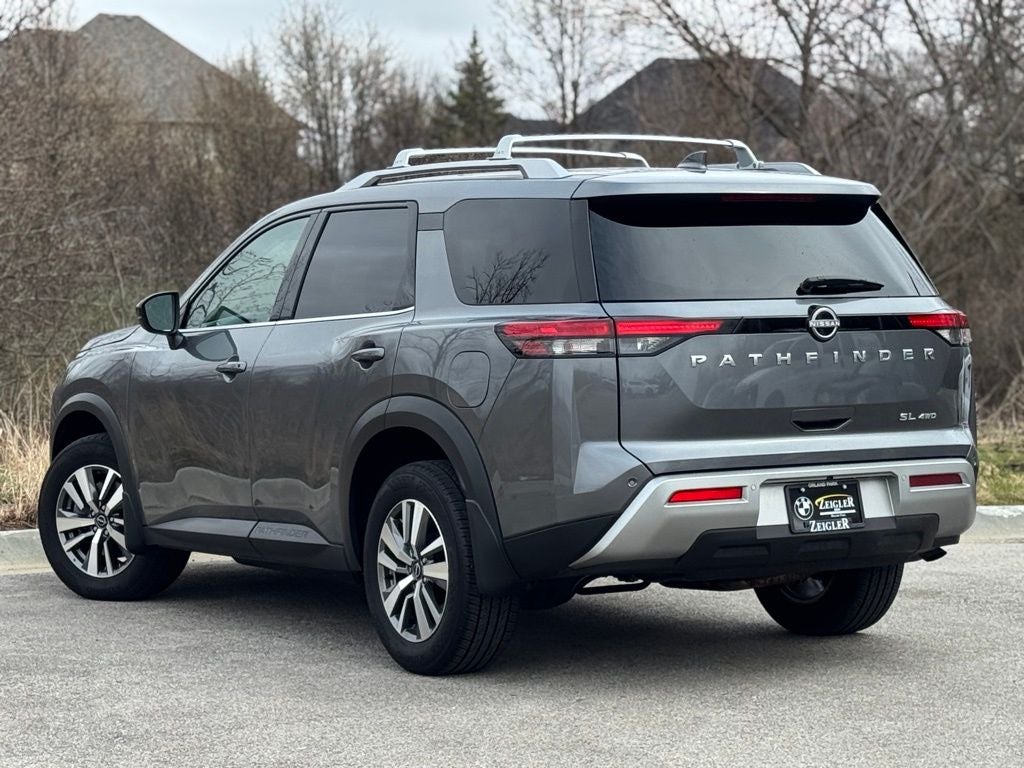 2025 Nissan Pathfinder SL