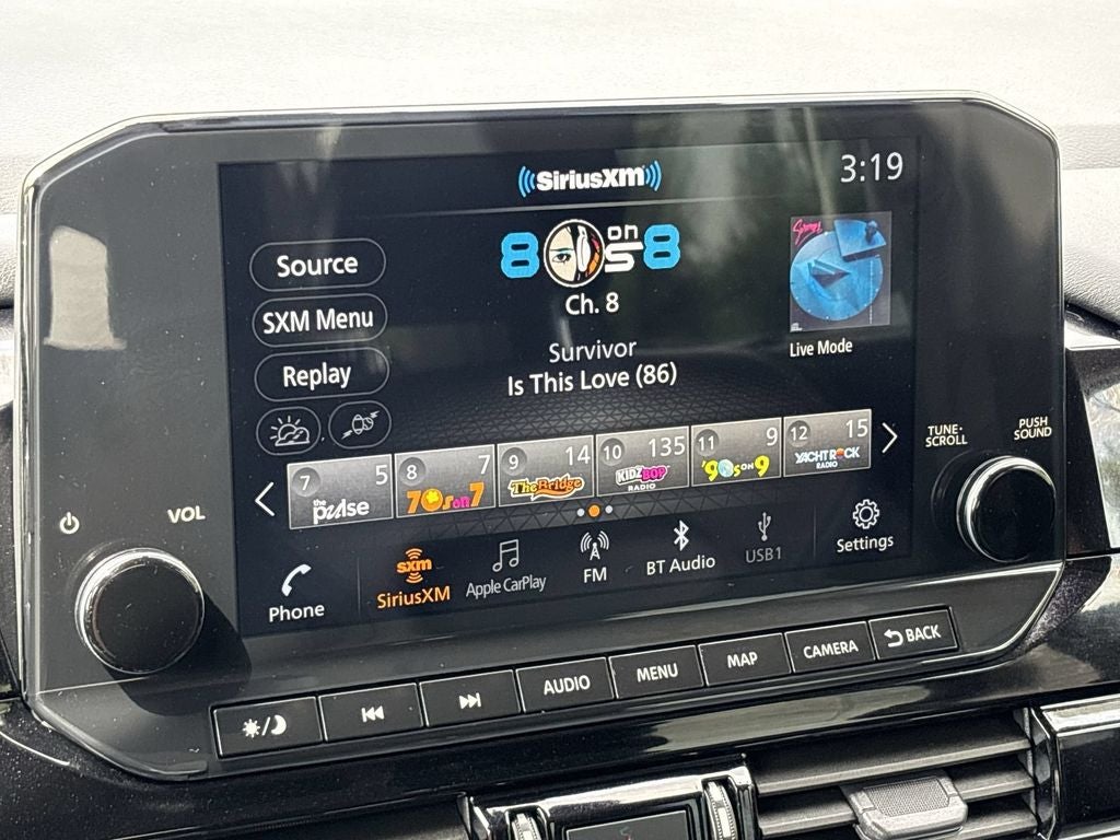 2023 Nissan Pathfinder SL 4WD