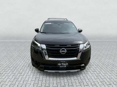 2023 Nissan Pathfinder SL 4WD