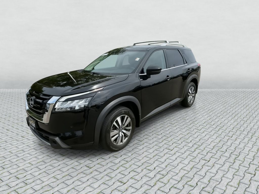 2023 Nissan Pathfinder SL 4WD