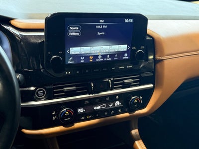 2024 Nissan Pathfinder Platinum