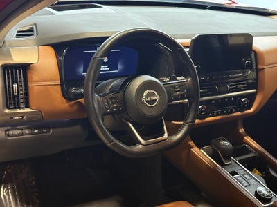 2024 Nissan Pathfinder Platinum