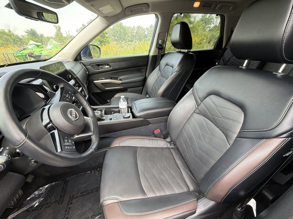 2024 Nissan Pathfinder Platinum 4WD