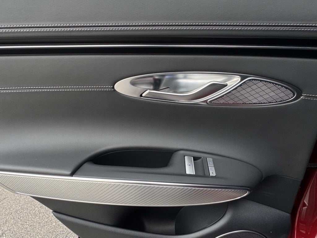 2024 Genesis GV70 2.5T