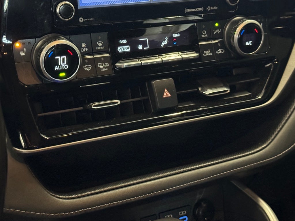 2022 Toyota Highlander XLE AWD