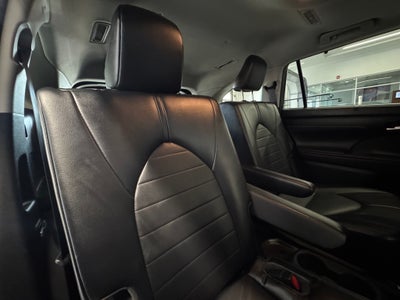 2022 Toyota Highlander XLE AWD