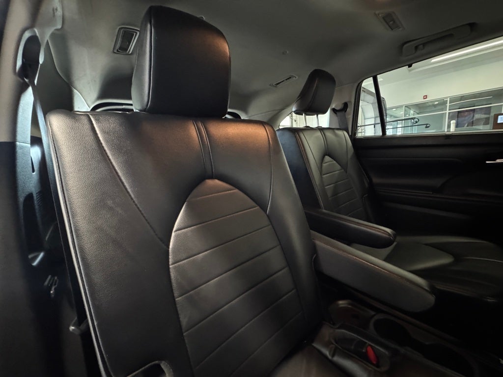 2022 Toyota Highlander XLE AWD