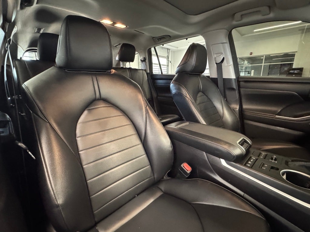 2022 Toyota Highlander XLE AWD