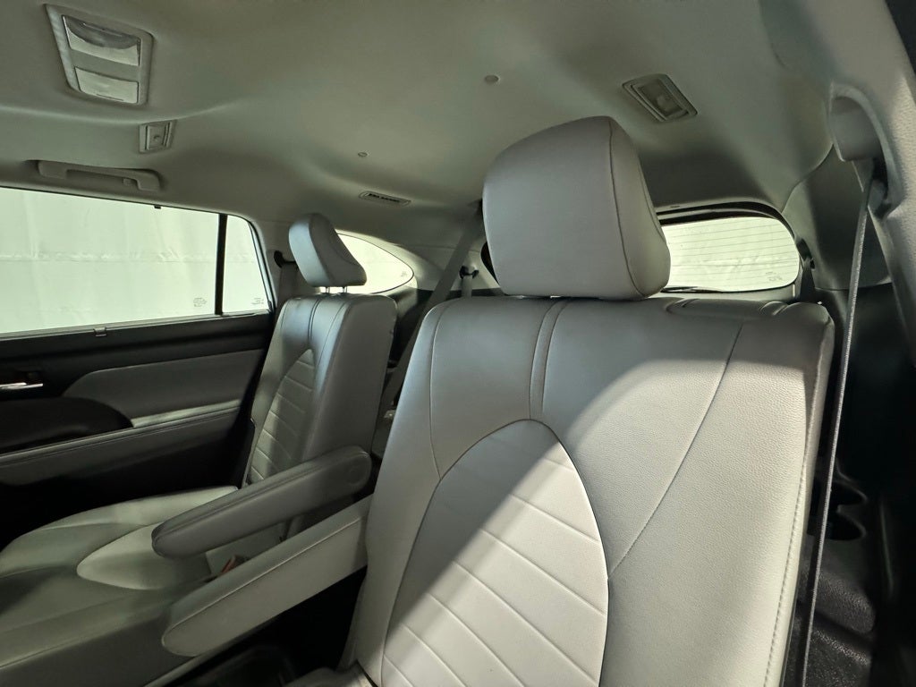 2022 Toyota Highlander XLE AWD