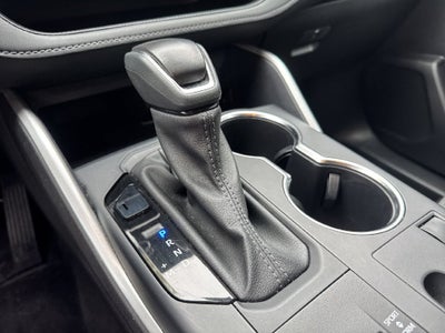 2025 Toyota Highlander LE FWD