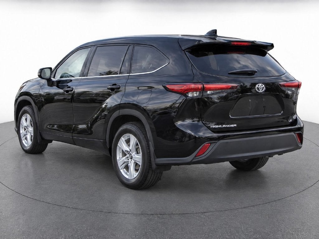 2025 Toyota Highlander LE