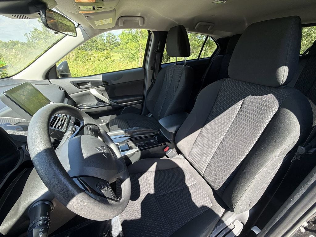 2024 Mitsubishi Eclipse Cross Base