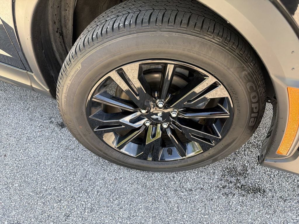 2024 Mitsubishi Eclipse Cross Base