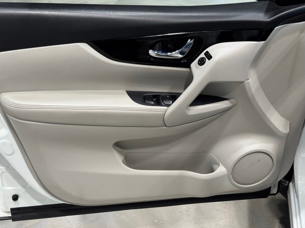 2020 Nissan Rogue Sport SV