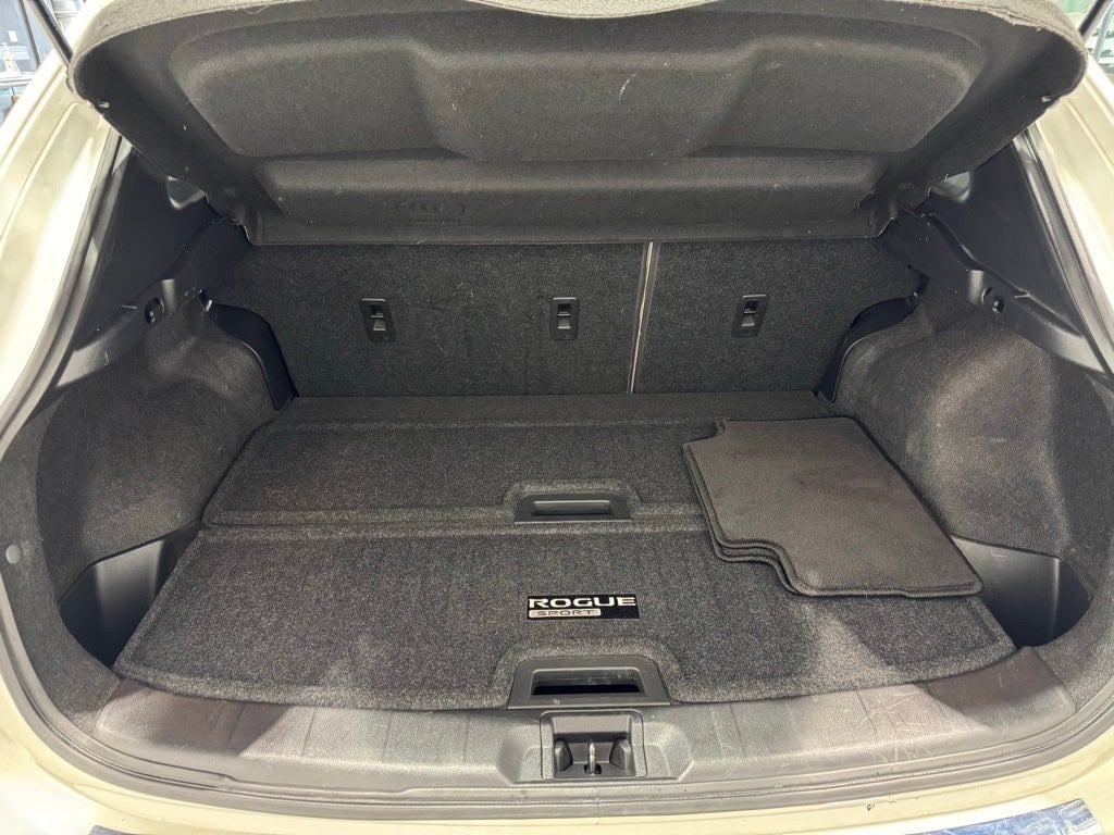 2020 Nissan Rogue Sport SV