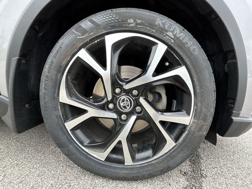 2020 Toyota C-HR XLE