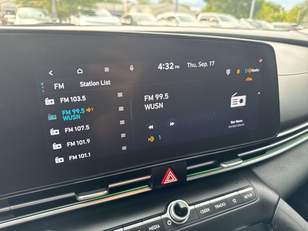 2024 Hyundai Elantra Limited FWD