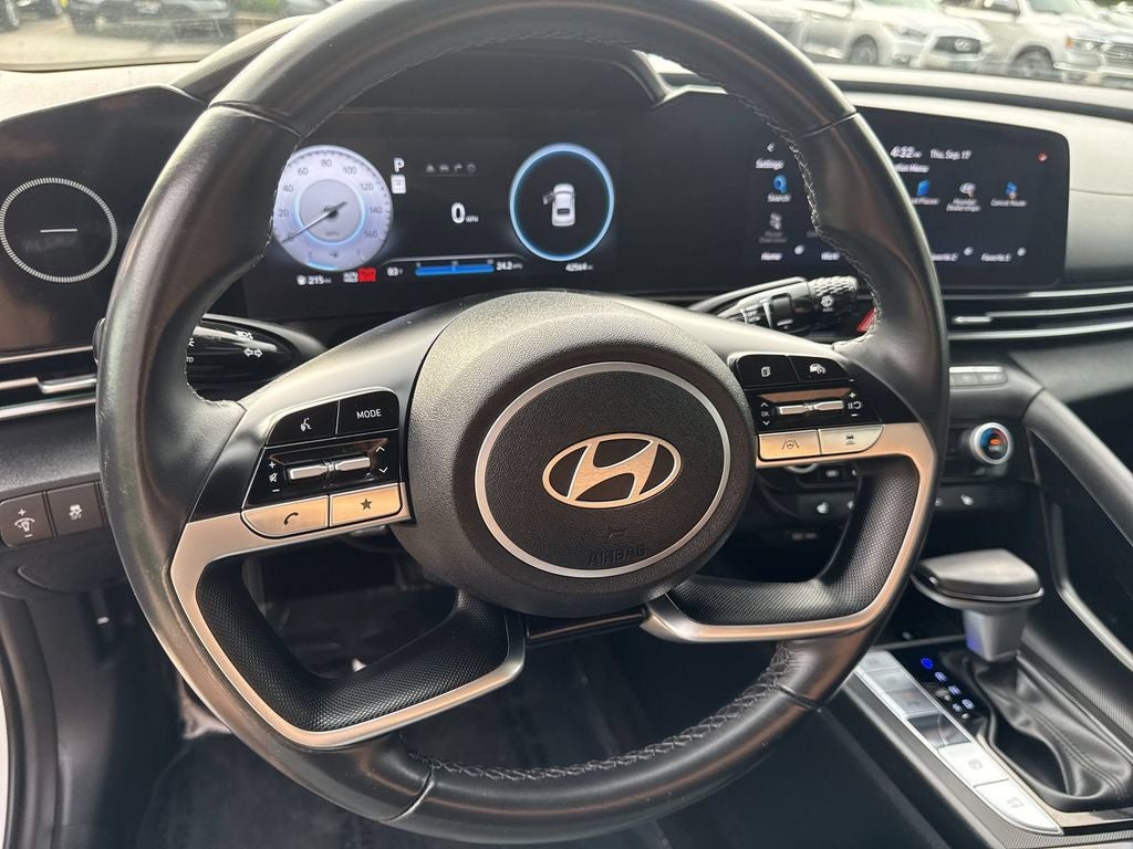2024 Hyundai Elantra Limited FWD