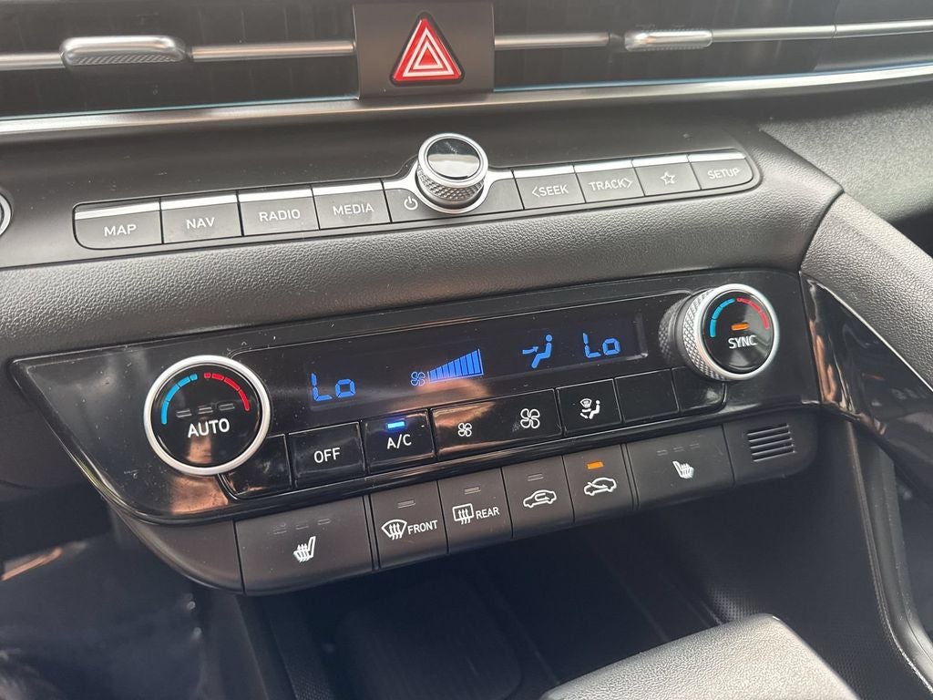 2024 Hyundai Elantra Limited FWD