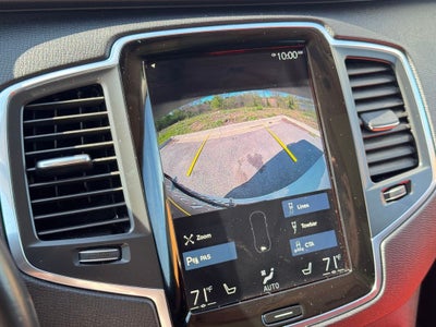 2021 Volvo XC90 T6 Momentum