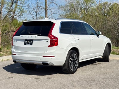 2021 Volvo XC90 T6 Momentum