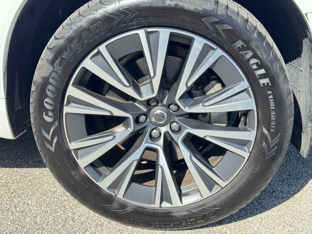 2021 Volvo XC90 T6 Momentum