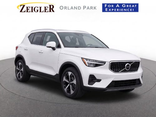 2025 Volvo XC40 B5 Plus Bright Theme