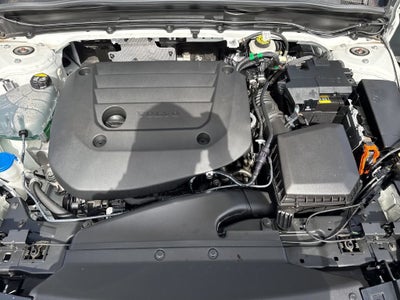 2025 Volvo XC40 B5 Plus Bright Theme