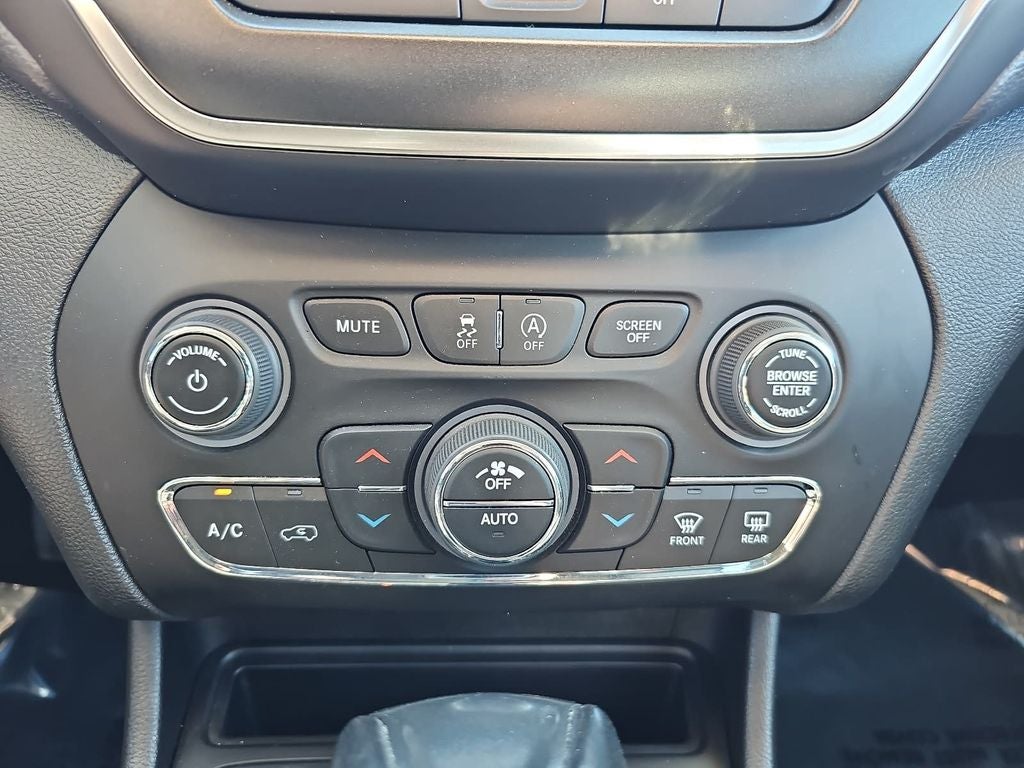 2022 Jeep Cherokee Trailhawk