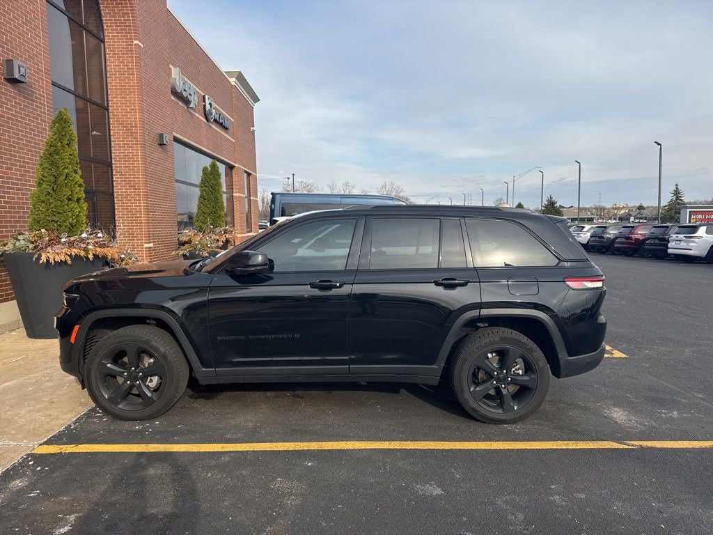 2023 Jeep Grand Cherokee Altitude