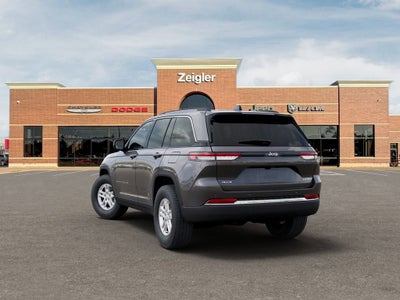 2025 Jeep Grand Cherokee Laredo