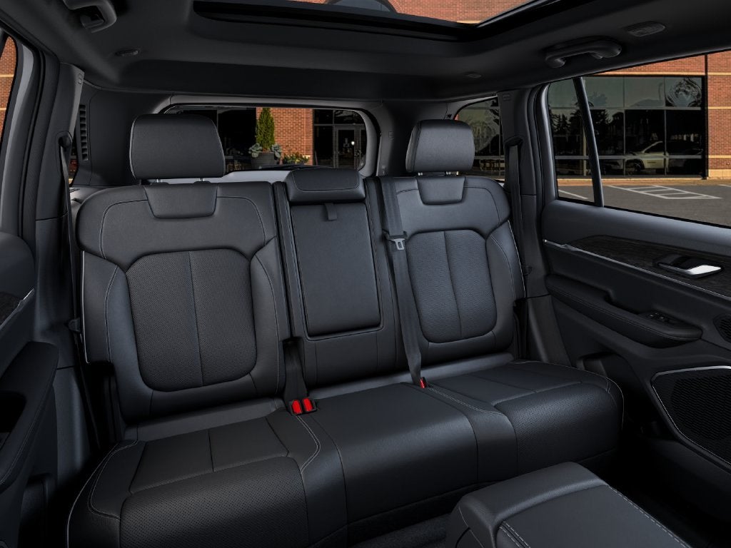 2027 Jeep Grand Cherokee Limited Reserve