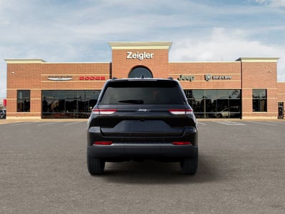 2026 Jeep Grand Cherokee Base