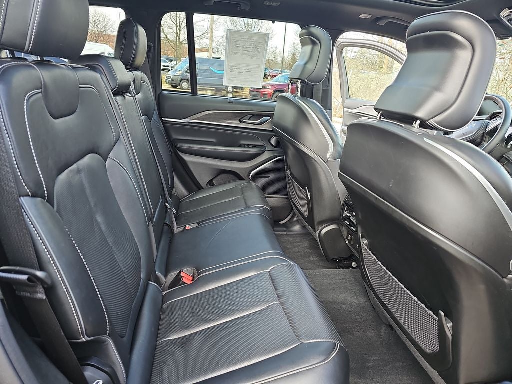 2022 Jeep Grand Cherokee Overland